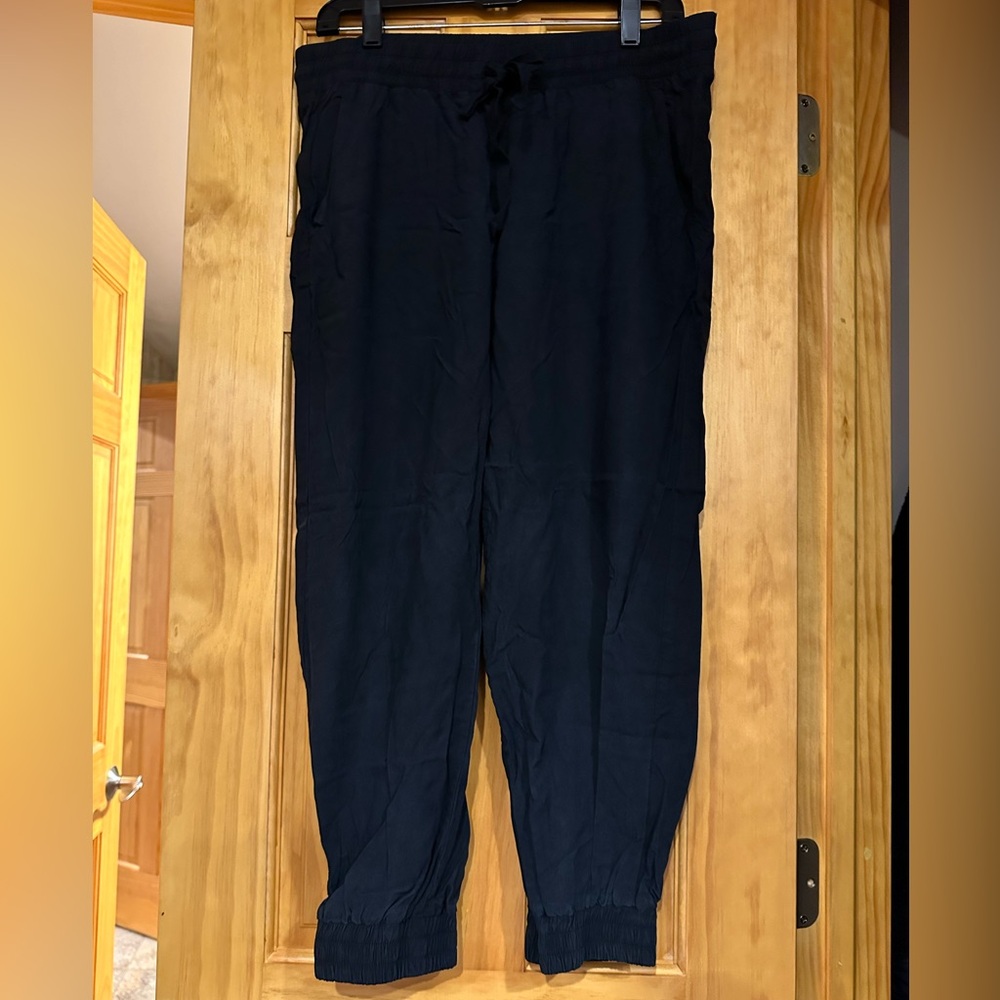 Bella Dahl Pocket Jogger